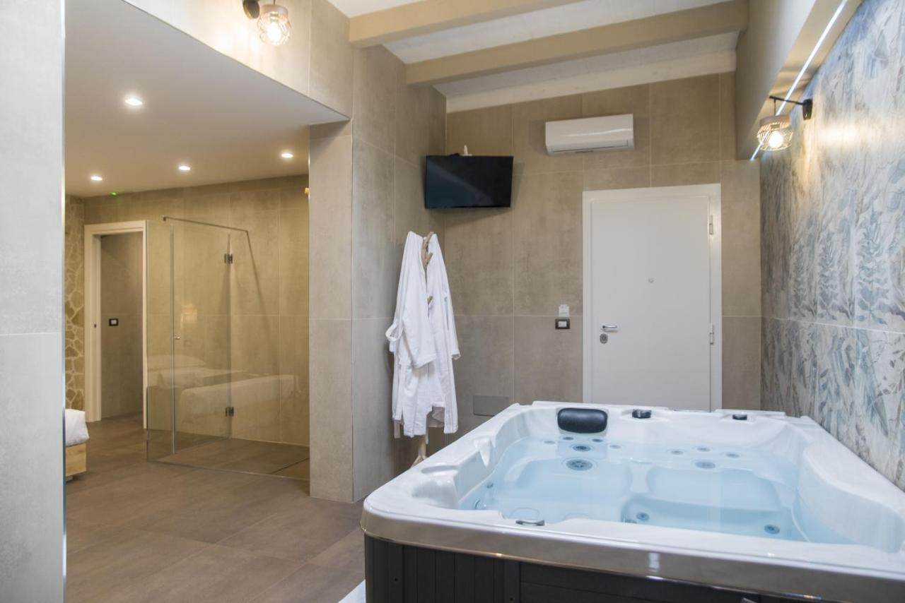 Suite 18 Luxury Apartments Μπάρι Εξωτερικό φωτογραφία